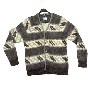 Van Huesen men’s L vintage wool carton absolute great cond. very Kirk Cobain